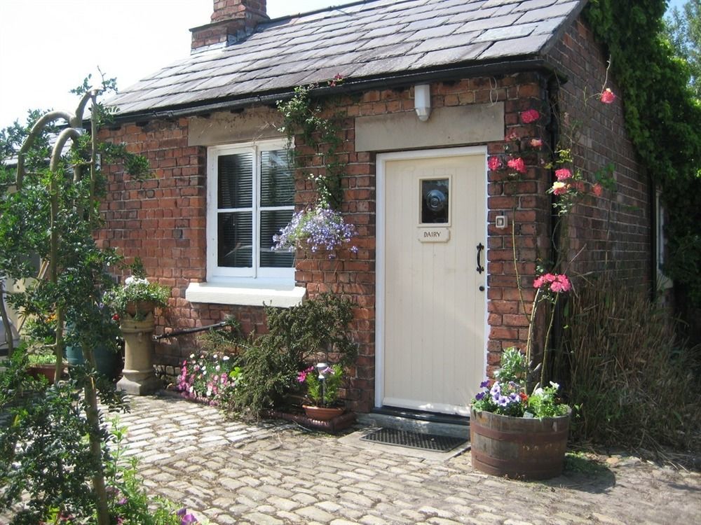 Martin Lane Farm Holiday Cottages Burscough Esterno foto